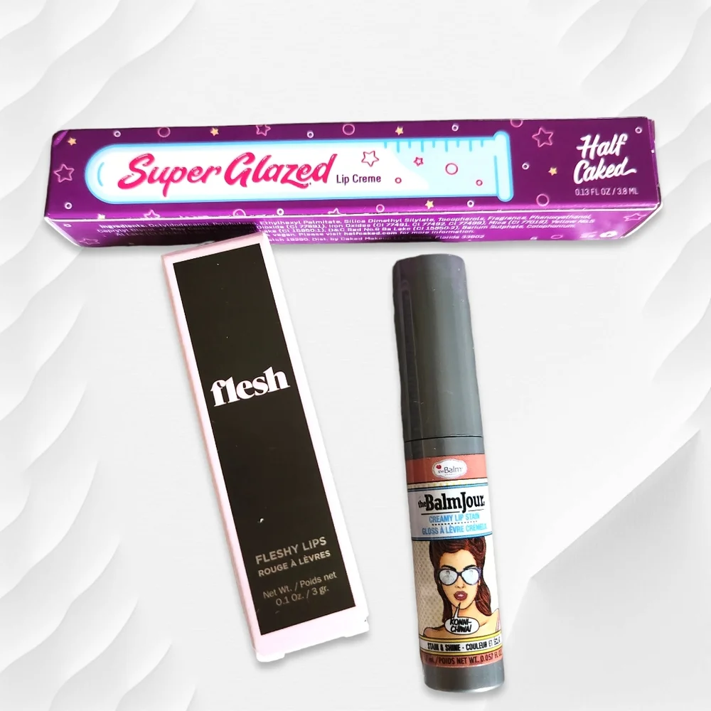 IPSY lip set.